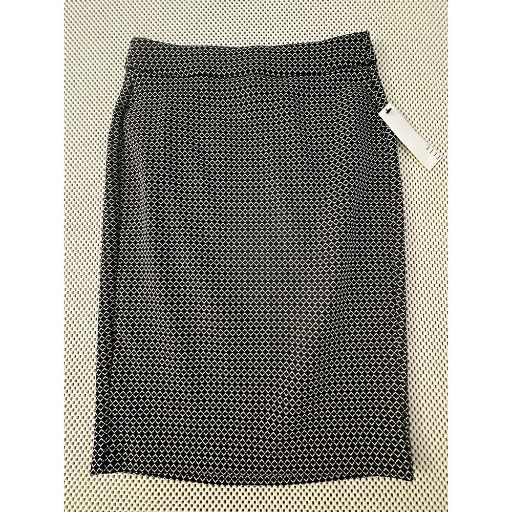 NWT Elle Pull On Pencil Skirt Women Size S/XS Black White Stretch Classic Pinup